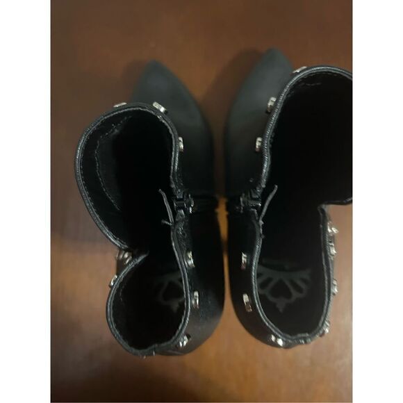 Fergie captain studded heeled ankle boots size 7.5 - Picture 5 of 8